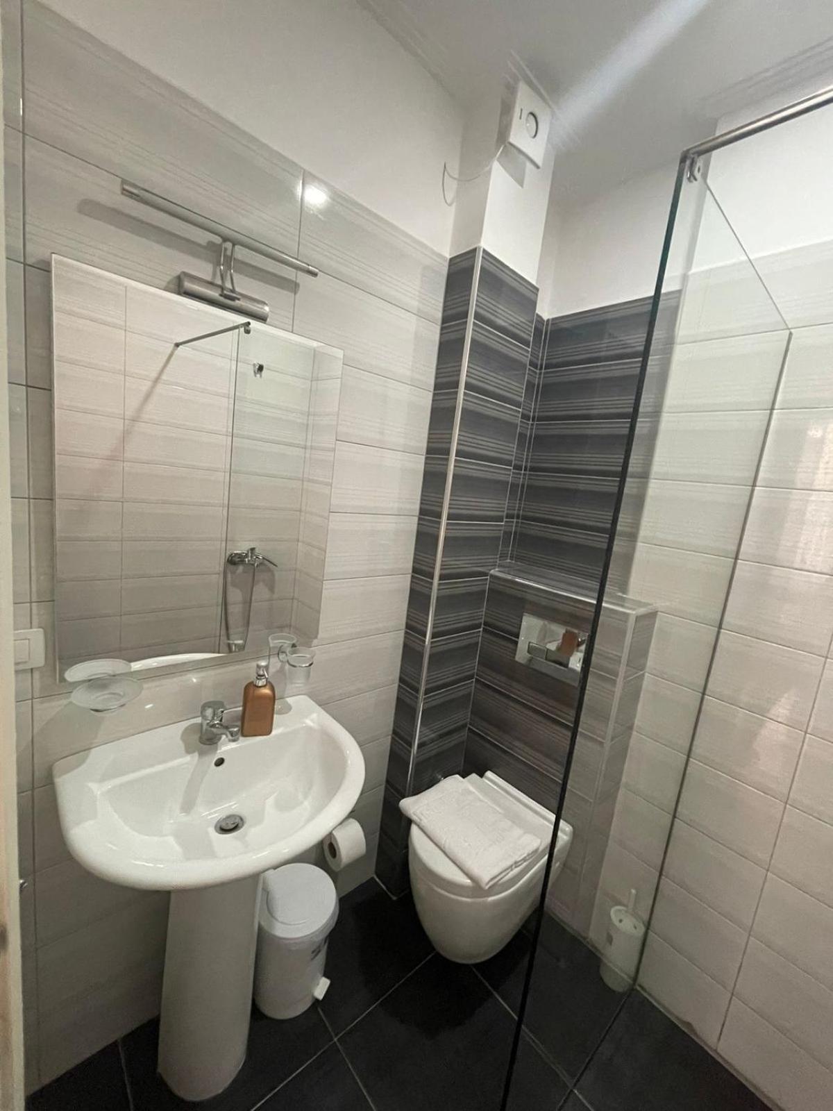 Seaside Apartmens Sarandë Eksteriør billede