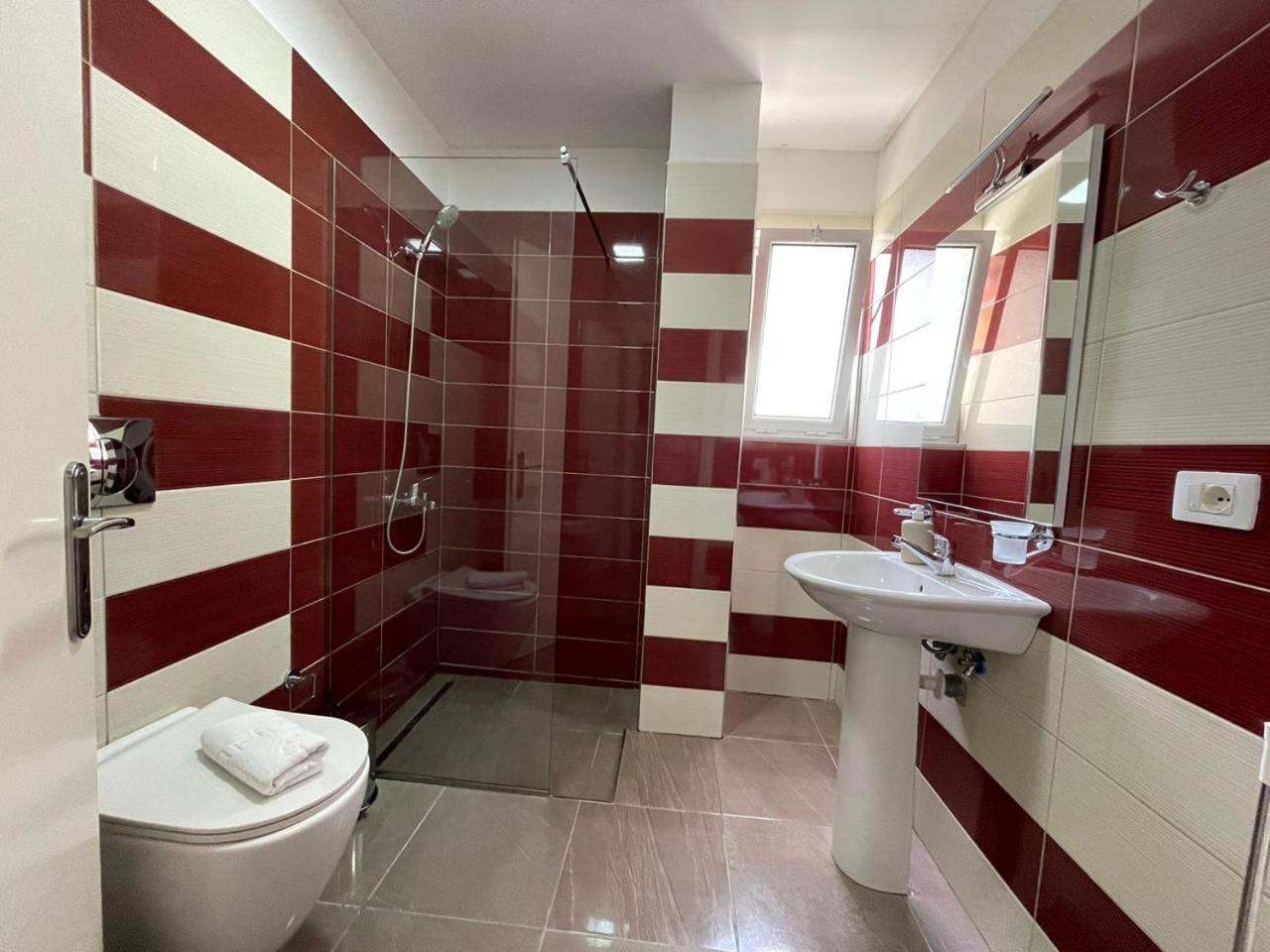 Seaside Apartmens Sarandë Eksteriør billede